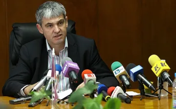 КНСБ: Добрев ще е по-добър министър