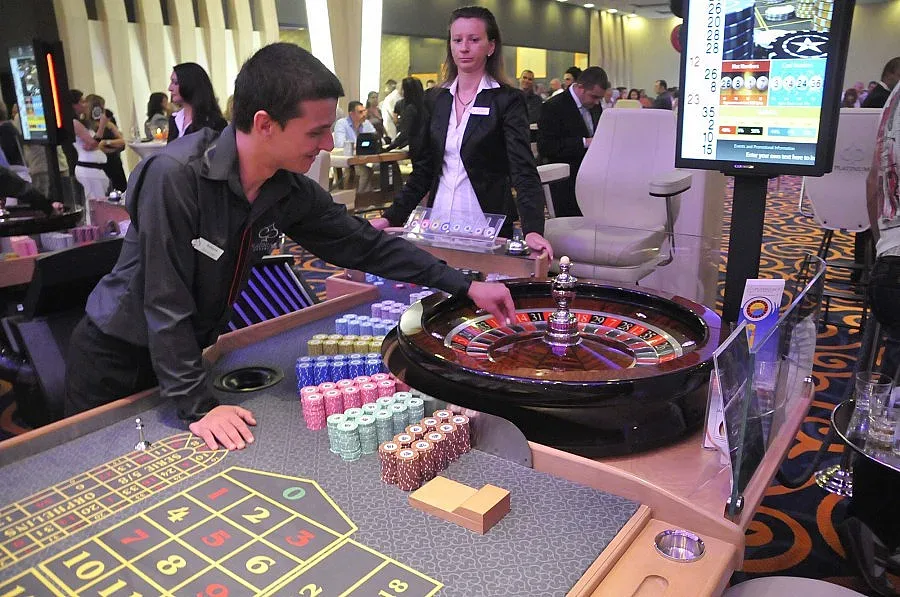 Гонят комарджиите на 300 метра от училищата