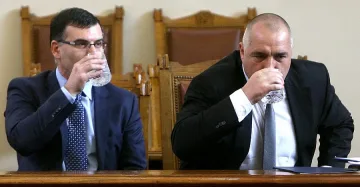 Бойко и Дянков тръгват на пазар за спекуланти
