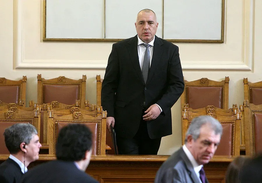 Седем министри отиват с Бойко в Катар