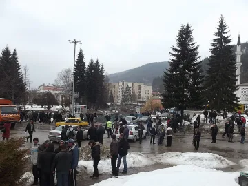 Мотаят миньори с обещани пари