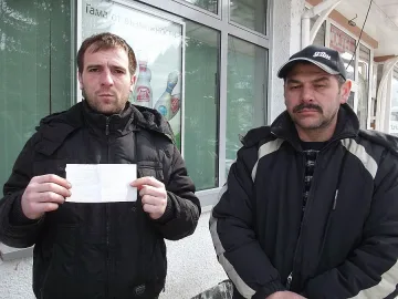 Белите роби в Мадан признават: Обидата мачка повече от глада