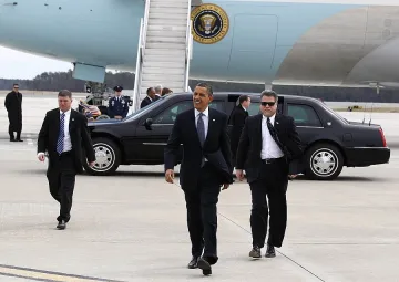 Обама поздрави Путин от "Еър Форс 1"