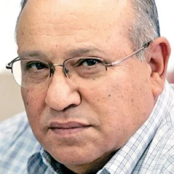 Ексшеф на Мосад: Не е време за военен удар срещу Иран