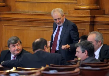 Местан: Въпросът е не колко, а защо са раздадени бонуси