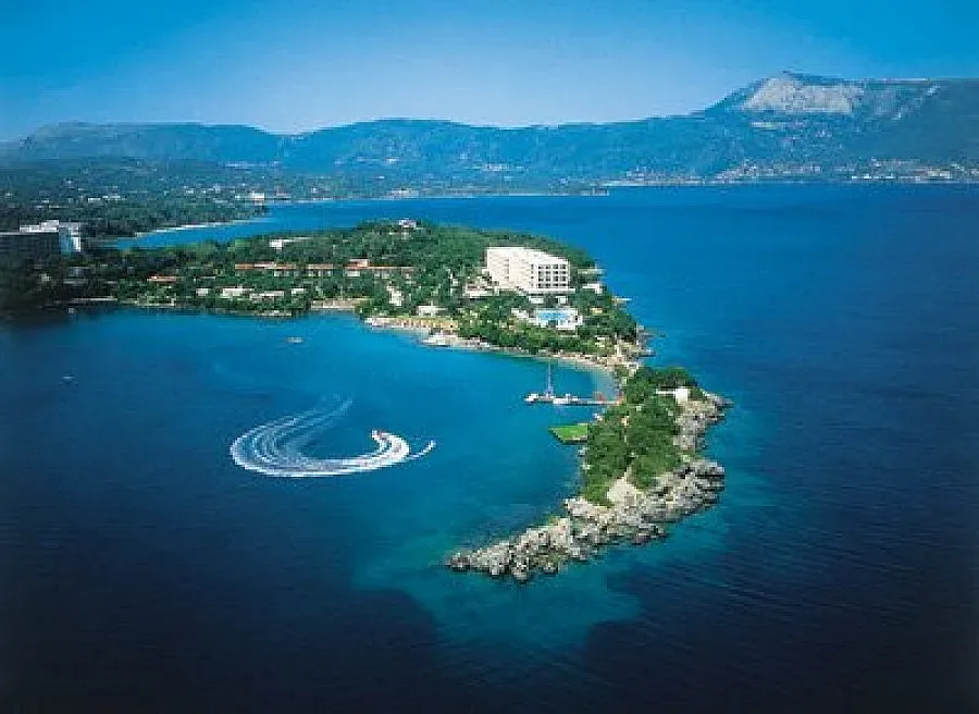 Гърция продава Корфу на парче