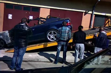 Подпалиха кабриото на антиквар