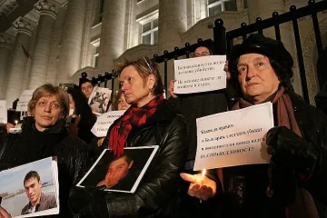 Майките на убитите пред "Соло": Справедливостта е за богатите