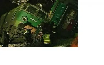 Тежка жп катастрофа уби 15 души в Полша