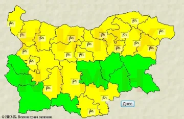 Връхлита ни бурен вятър, в планините е опасно