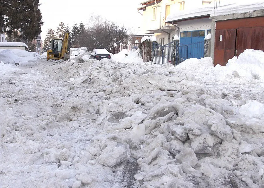 Плашат ни с люта зима. Къде е капанът