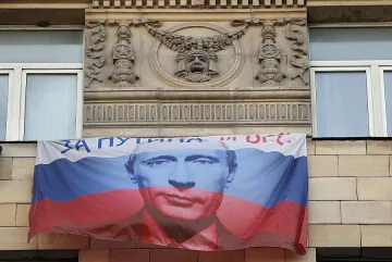 Путин пръснал $ 2 млн. за реклама в нета