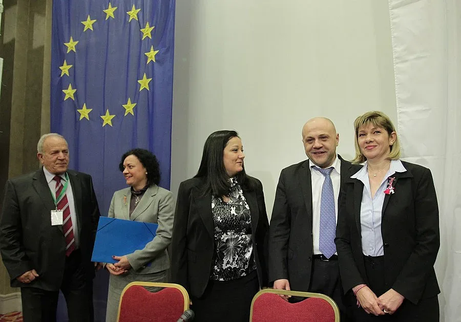 Хвърковати чети ще спасяват екопроектите