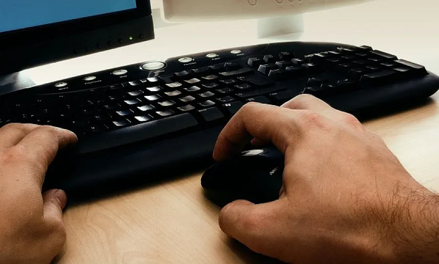 Удариха варненски сървър на Anonymous