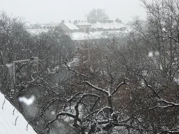 Сняг затрупа националите в Унгария
