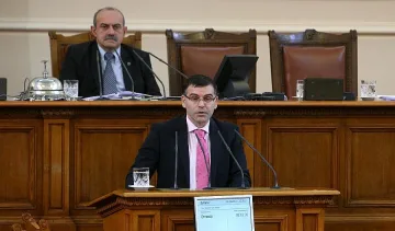 Дянков подхваща парите на църквата 