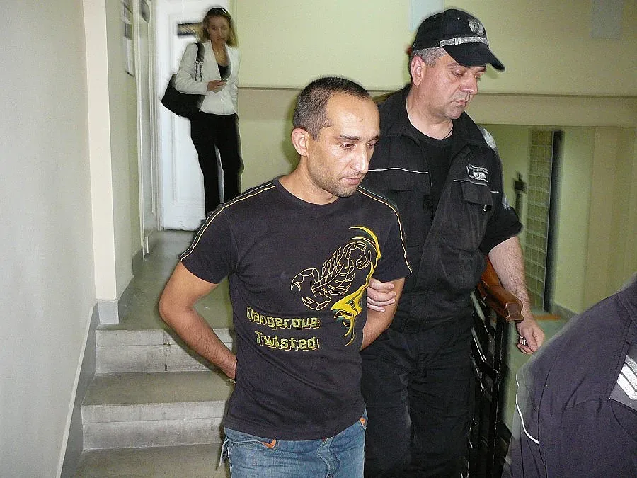 Съд не одобри спазарена присъда за убийци