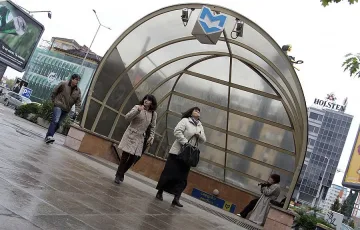 Метрото опустява, хит са тролеите