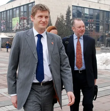 Посланик Алън: Бербо е почти англичанин, бих му помогнал