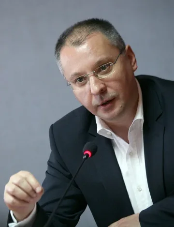 Станишев атакува „крепостта на Първанов“ преди конгреса