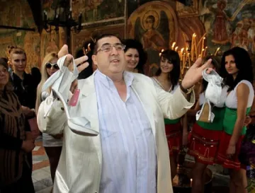 Бъдещият тъст на Митьо Пищова го млати с дръжката на брадва 