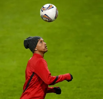 Бивше крило на Манчестър Юнайтед обяви край на кариерата си