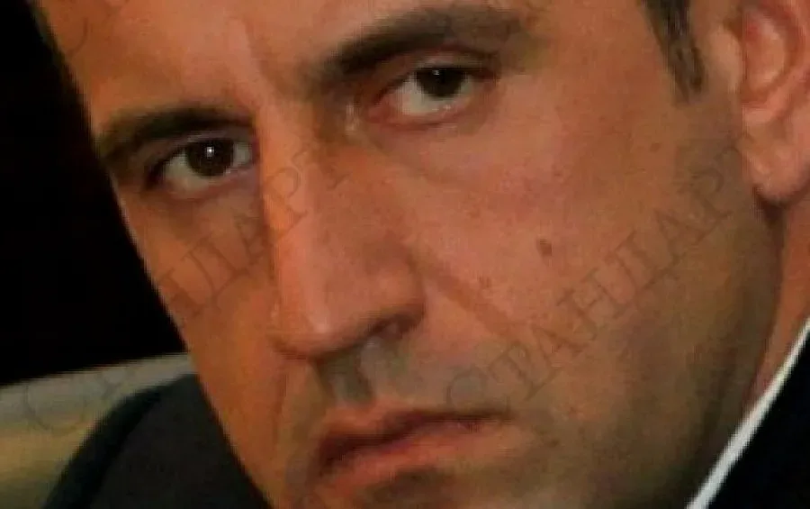 Обвиниха Харизанов, че разбил две каси с пари