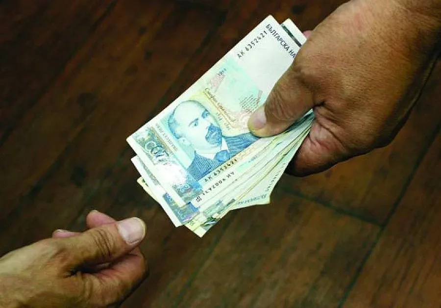 Данъчен менте не мина с "Е, сега какво правим?"