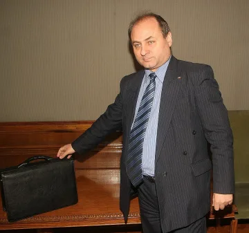 Евтим Костадинов: Битката срещу ДС не е „кауза пердута”