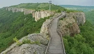 Къде са крачили български царе и поети