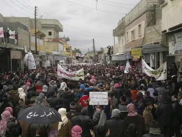 Хиляди сирийци протестират срещу Башар Асад 