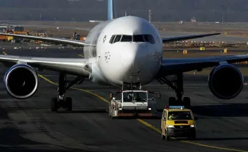 Нови мерки в САЩ! Съкращават полети до...