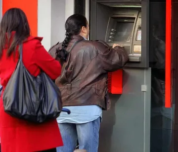 Нашенци точат банкомати в Прага