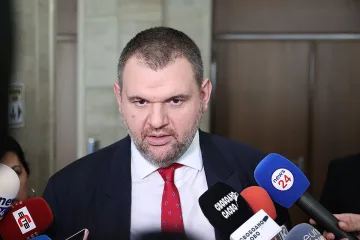 Пеевски за атентата срещу Тръмп: Демокрацията е избор, а не отстрел на политическия противник!