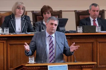 Калфин: Страницата с АКТА трябва да бъде затворена