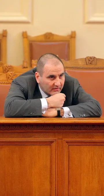 46 адвокати искат да знаят с кои съдии си говори Цветанов