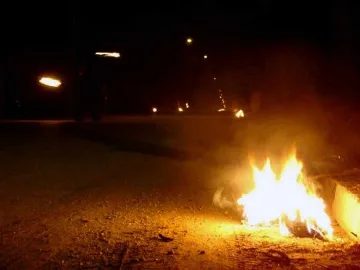 Депутати искат затвор за палене на гуми
