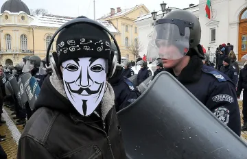 Разграбиха маските на "Анонимните" в София