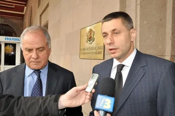 Волейболните шефове на крака при Радо Стойчев