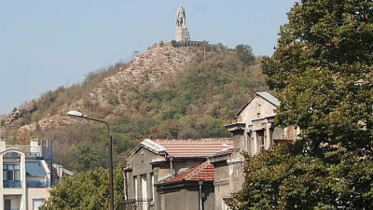 Лудостта на пазара! Ето къде са най-скъпите парцели в Пловдив