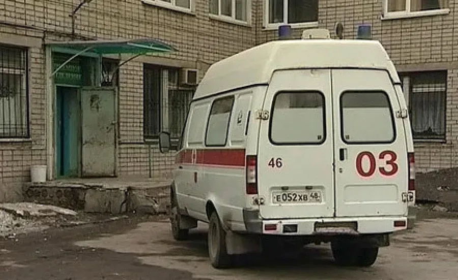 Ученичка се хвърли от 24-и етаж 