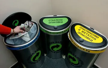 Събират опасни отпадъци по адреси