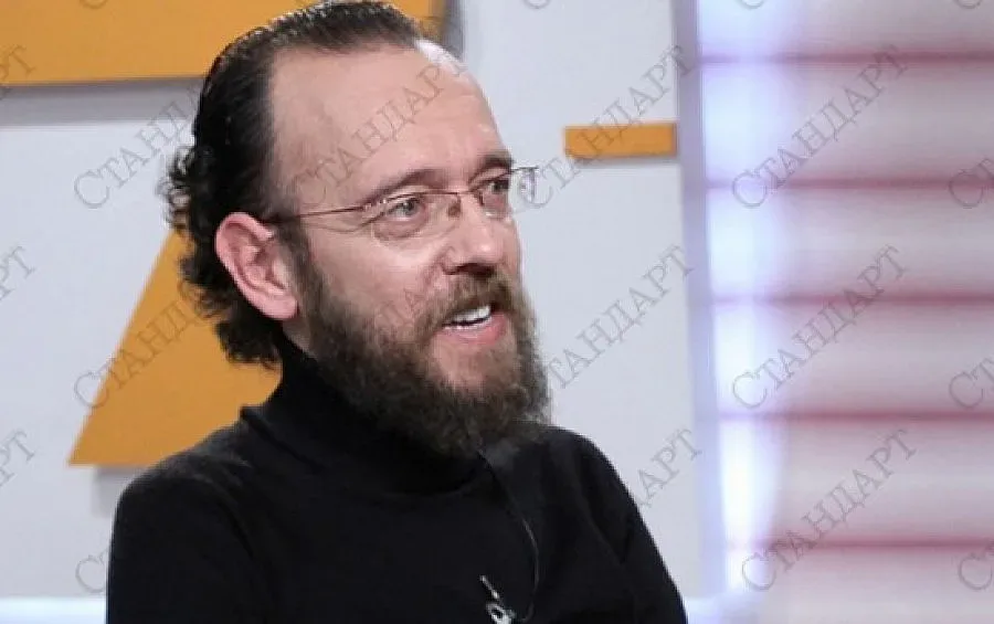 Състоянието на Дим Дуков се влоши, борят се за живота му