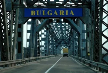Отпушиха тапата на Дунав мост