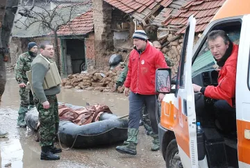 Роди се Снежанка в потопеното село Бисер