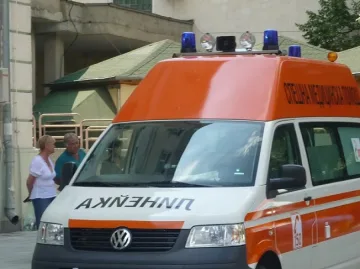 Премръзнали хора от потопеното село Бисер вече са в болница
