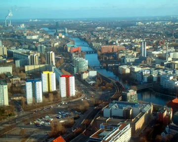 Висшето излиза без пари в Берлин