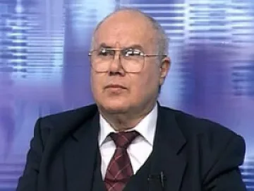 Бивш съветник на Тато: Първанов ще бие Бойко