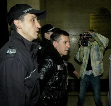 Пак вкараха Кленовски в ареста