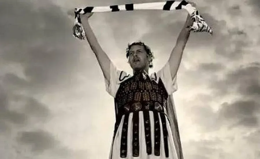 Глобиха "Ювентус" 10 000 евро за расистки песни